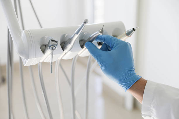 Professional Emergency Dentist technician working in Hampton, VA